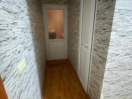 2 otaqlı köhnə tikili - Qara Qarayev m. - 42.8 m²