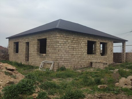 5 otaqlı həyət evi/bağ evi - Görədil q. - 180 m²