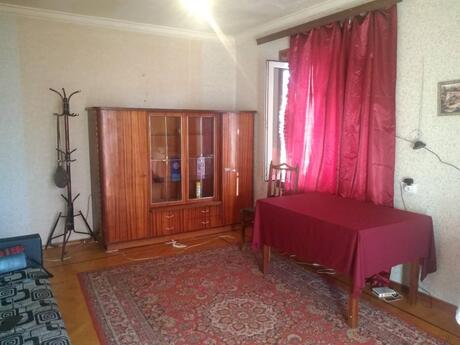 2 otaqlı köhnə tikili - 28 May m. - 48 m²