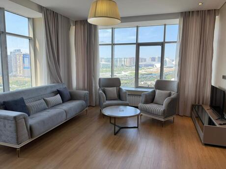 4 otaqlı yeni tikili - Şah İsmayıl Xətai m. - 180 m²
