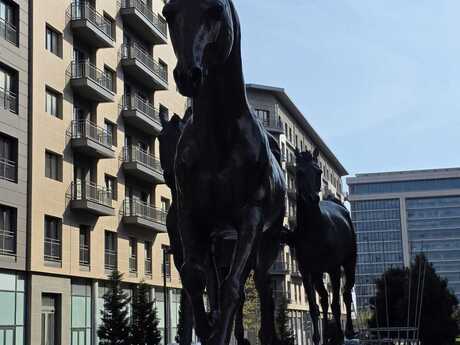 4 otaqlı yeni tikili - Ağ şəhər q. - 128.8 m²