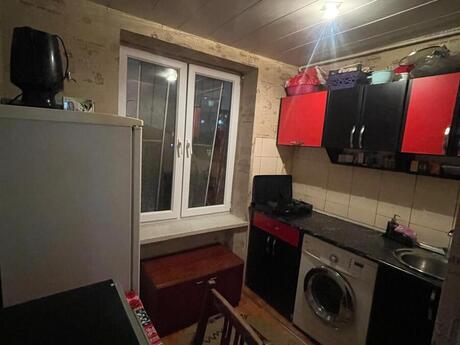 2 otaqlı köhnə tikili - Koroğlu m. - 50 m²