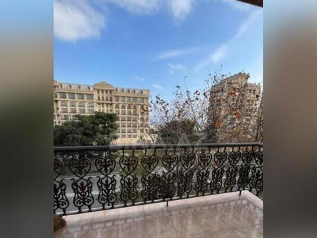 3 otaqlı köhnə tikili - İçəri Şəhər m. - 90 m²