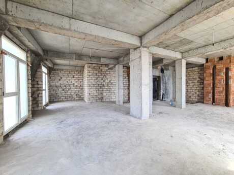 4 otaqlı yeni tikili - Ağ şəhər q. - 128.8 m²