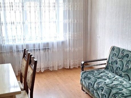 3 otaqlı köhnə tikili - Suraxanı r. - 70 m²