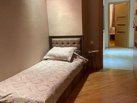 3 otaqlı köhnə tikili - İçəri Şəhər m. - 90 m²