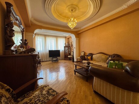 3 otaqlı yeni tikili - Nərimanov r. - 117 m²