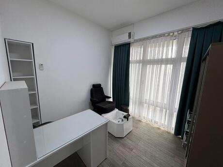 8 otaqlı ofis - Şah İsmayıl Xətai m. - 340 m²