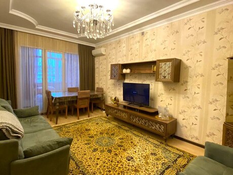 3-комн. вторичка - м. Халглар Достлугу - 65 м²