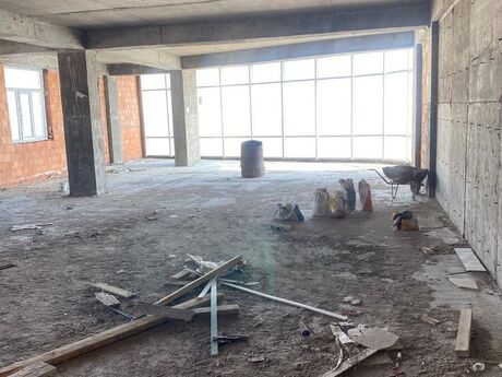 4 otaqlı yeni tikili - Elmlər Akademiyası m. - 175 m²