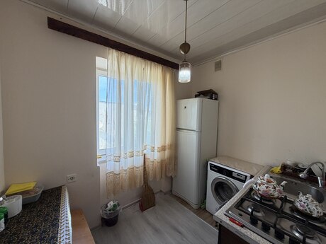 1 otaqlı köhnə tikili - Azadlıq Prospekti m. - 40 m²