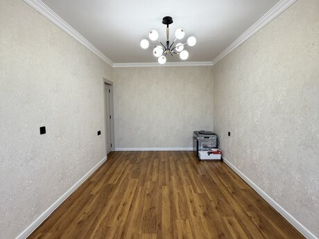 3 otaqlı köhnə tikili - Əhmədli q. - 74 m²