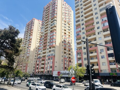2 otaqlı köhnə tikili - İnşaatçılar m. - 38 m²