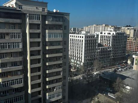3 otaqlı yeni tikili - Nəsimi r. - 140 m²