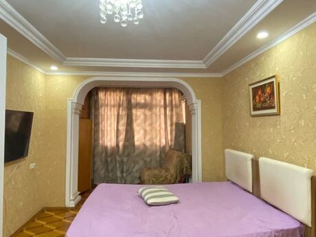 3 otaqlı köhnə tikili - İnşaatçılar m. - 80 m²