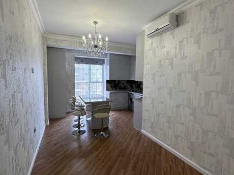 3 otaqlı yeni tikili - 28 May m. - 130 m²
