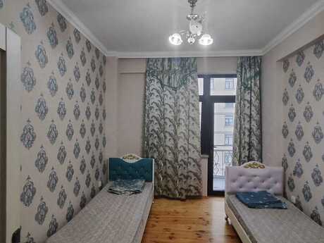 3 otaqlı yeni tikili - 28 May m. - 80 m²