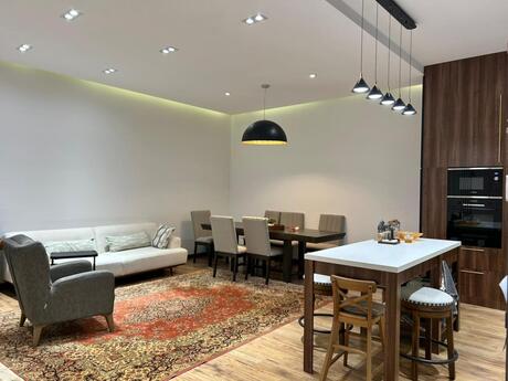 3 otaqlı yeni tikili - Nəsimi r. - 130 m²