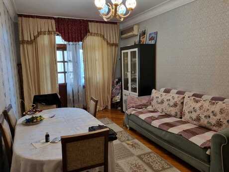 2 otaqlı köhnə tikili - Azadlıq Prospekti m. - 70 m²