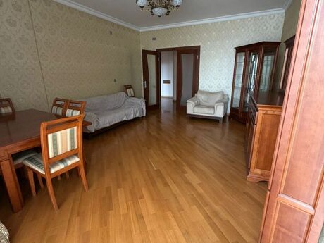 3 otaqlı yeni tikili - Əhmədli m. - 140 m²