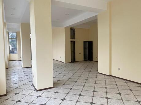 Obyekt - 9-cu mikrorayon q. - 100 m²