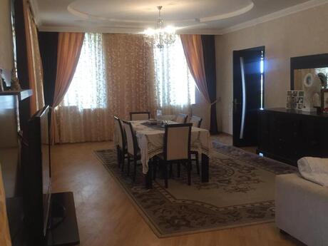 9 otaqlı həyət evi/bağ evi - Səbail r. - 500 m²