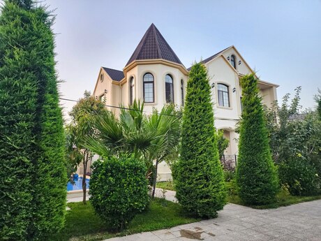 6 otaqlı həyət evi/bağ evi - Mərdəkan q. - 400 m²