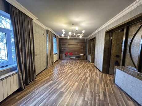 3 otaqlı köhnə tikili - Köhnə Günəşli q. - 70 m²
