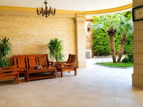 11 otaqlı həyət evi/bağ evi - Xətai r. - 500 m²