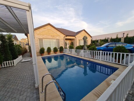 4 otaqlı həyət evi/bağ evi - Mərdəkan q. - 350 m²