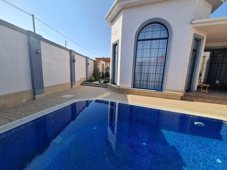 5 otaqlı həyət evi/bağ evi - Mərdəkan q. - 350 m²