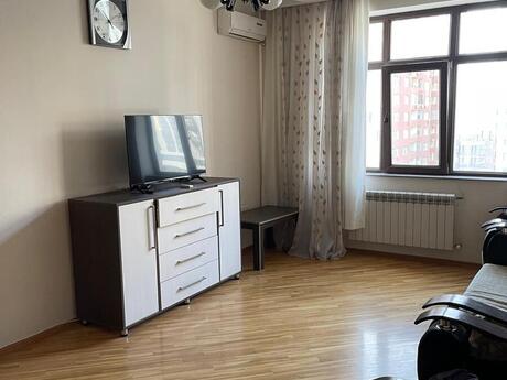 3 otaqlı yeni tikili - Şah İsmayıl Xətai m. - 105 m²