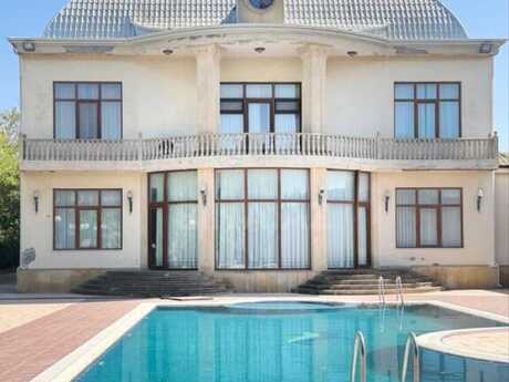 8 otaqlı həyət evi/bağ evi - Şüvəlan q. - 600 m²