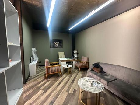Obyekt - Şah İsmayıl Xətai m. - 80 m²