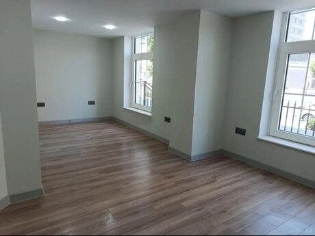 4 otaqlı yeni tikili - Xətai r. - 140 m²