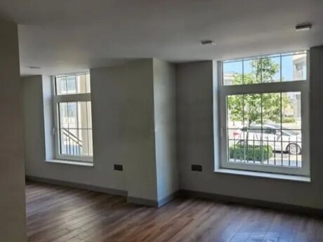 4 otaqlı yeni tikili - Xətai r. - 140 m²