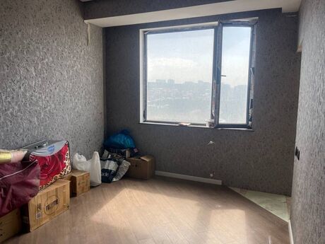 3 otaqlı yeni tikili - Qaraçuxur q. - 90 m²