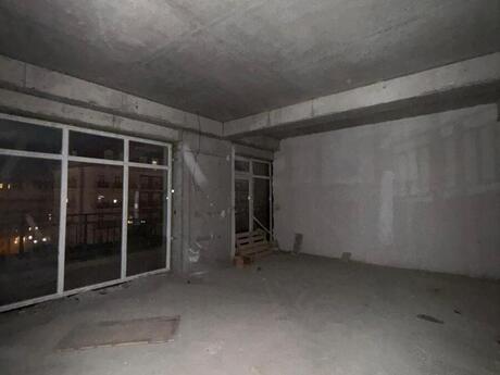 4 otaqlı yeni tikili - Ağ şəhər q. - 205.6 m²