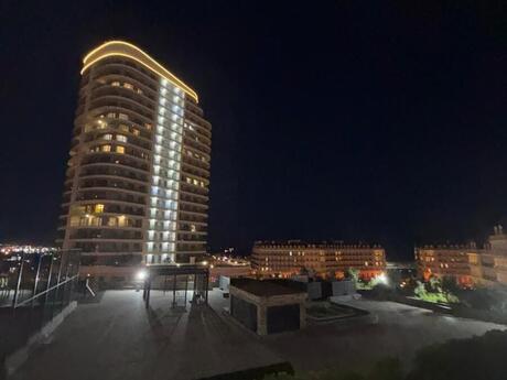 4 otaqlı yeni tikili - Ağ şəhər q. - 205.6 m²