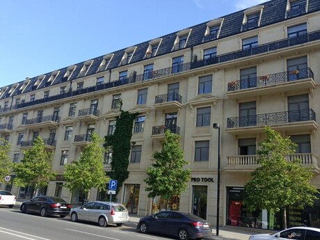 3 otaqlı yeni tikili - Ağ şəhər q. - 110 m²