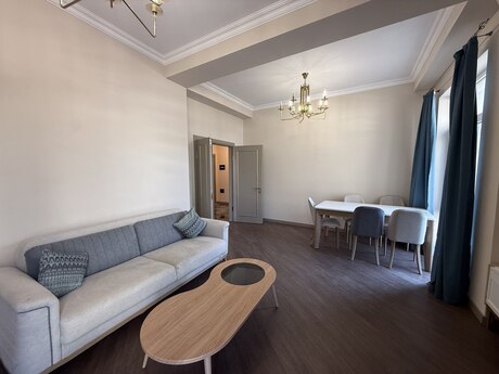 3 otaqlı yeni tikili - Ağ şəhər q. - 110 m²
