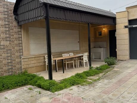 5 otaqlı həyət evi/bağ evi - Avtovağzal m. - 210 m²