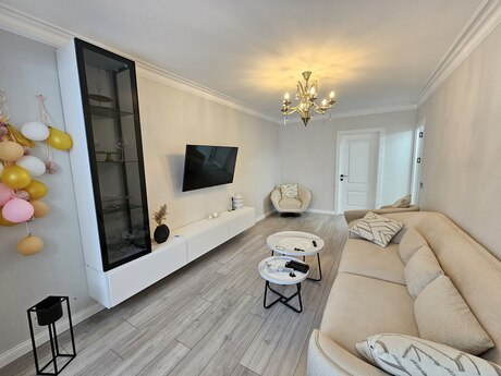 2 otaqlı köhnə tikili - Neftçilər m. - 54 m²