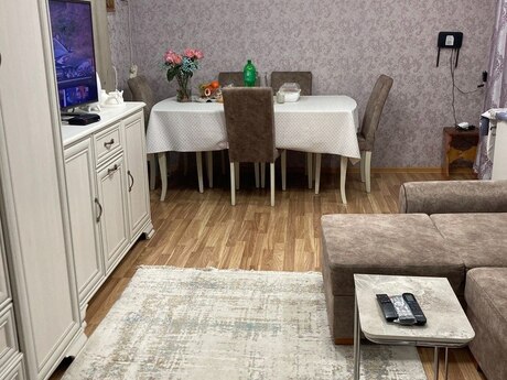 2 otaqlı köhnə tikili - Elmlər Akademiyası m. - 40 m²