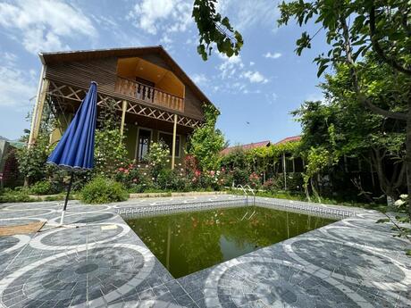 4 otaqlı həyət evi/bağ evi - Qəbələ - 90 m²