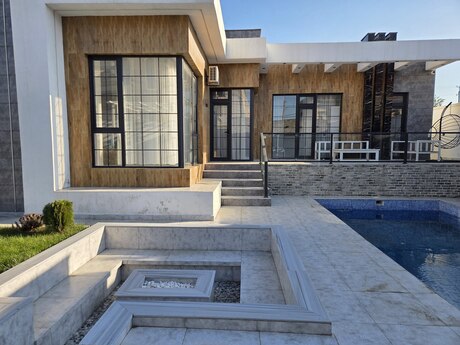 5 otaqlı həyət evi/bağ evi - Mərdəkan q. - 320 m²