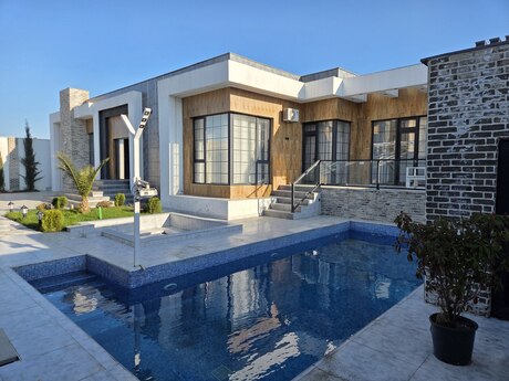 5 otaqlı həyət evi/bağ evi - Mərdəkan q. - 320 m²