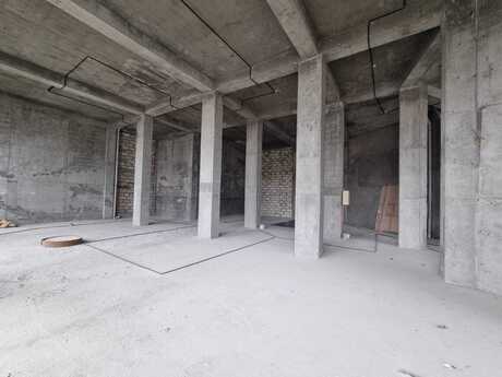 Obyekt - Ağ şəhər q. - 611 m²