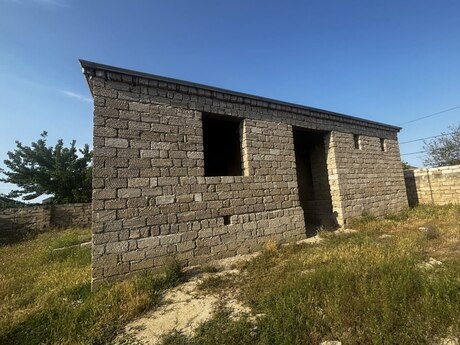 3 otaqlı həyət evi/bağ evi - Binə q. - 110 m²