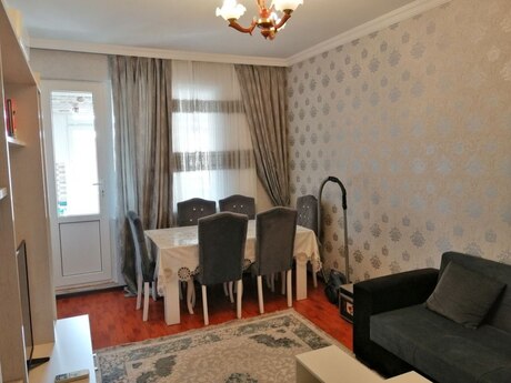 2 otaqlı köhnə tikili - İnşaatçılar m. - 40 m²